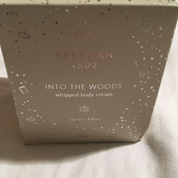 NIB - Beekman 1802 INTO THE WOODS 8 oz whipped body cream goat milk sealed - Picture 1 of 5